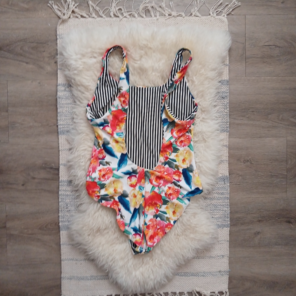 Bathing suit ๐บ - Picture 7 of 9